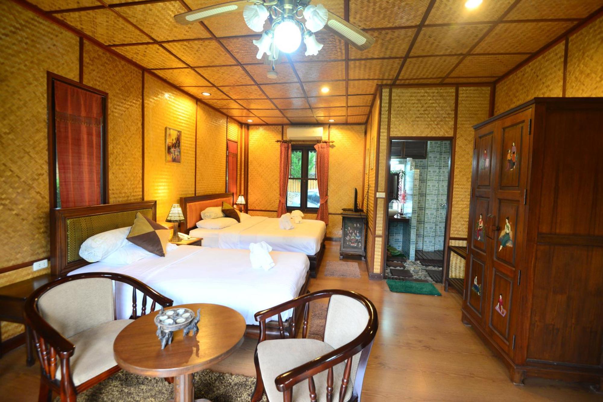 Viang Yonok Hotel, Restaurant, Sports Club Чианг Сеeн Стая снимка